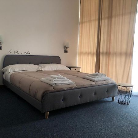 Hotel Domus Cerreto dʼEsi Eksteriør billede